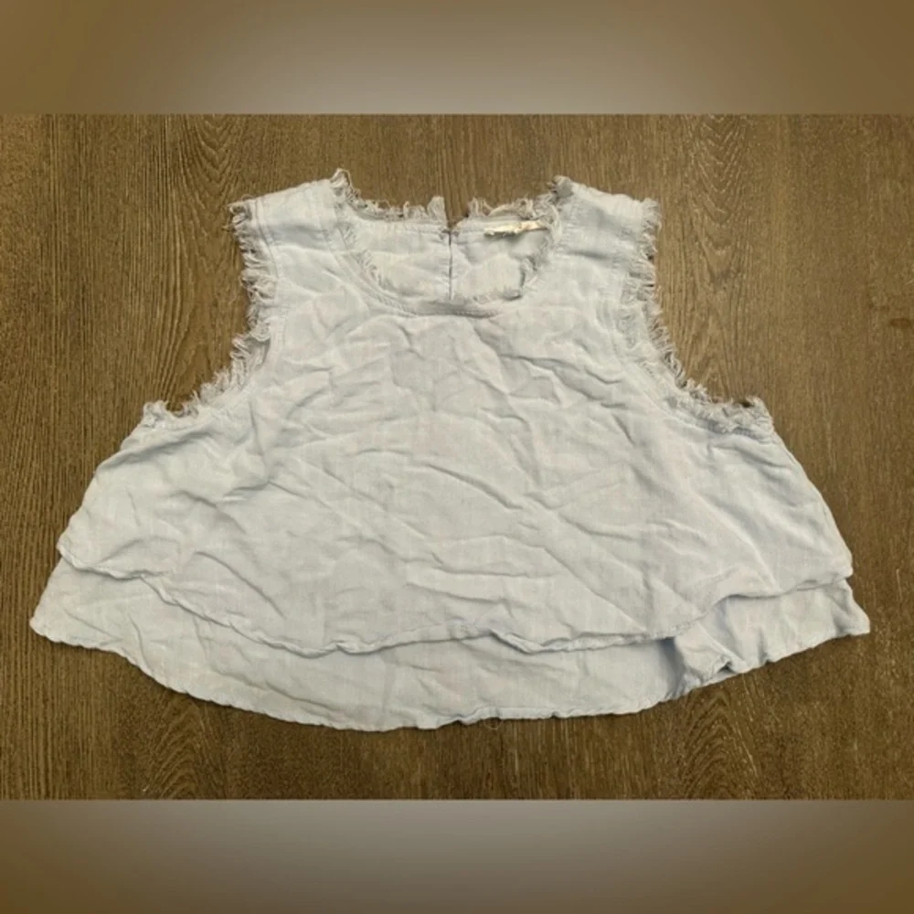 LE LISTEN LIGHT BLUE LAYERED CROP TANK TOP - Size Small SKU:252